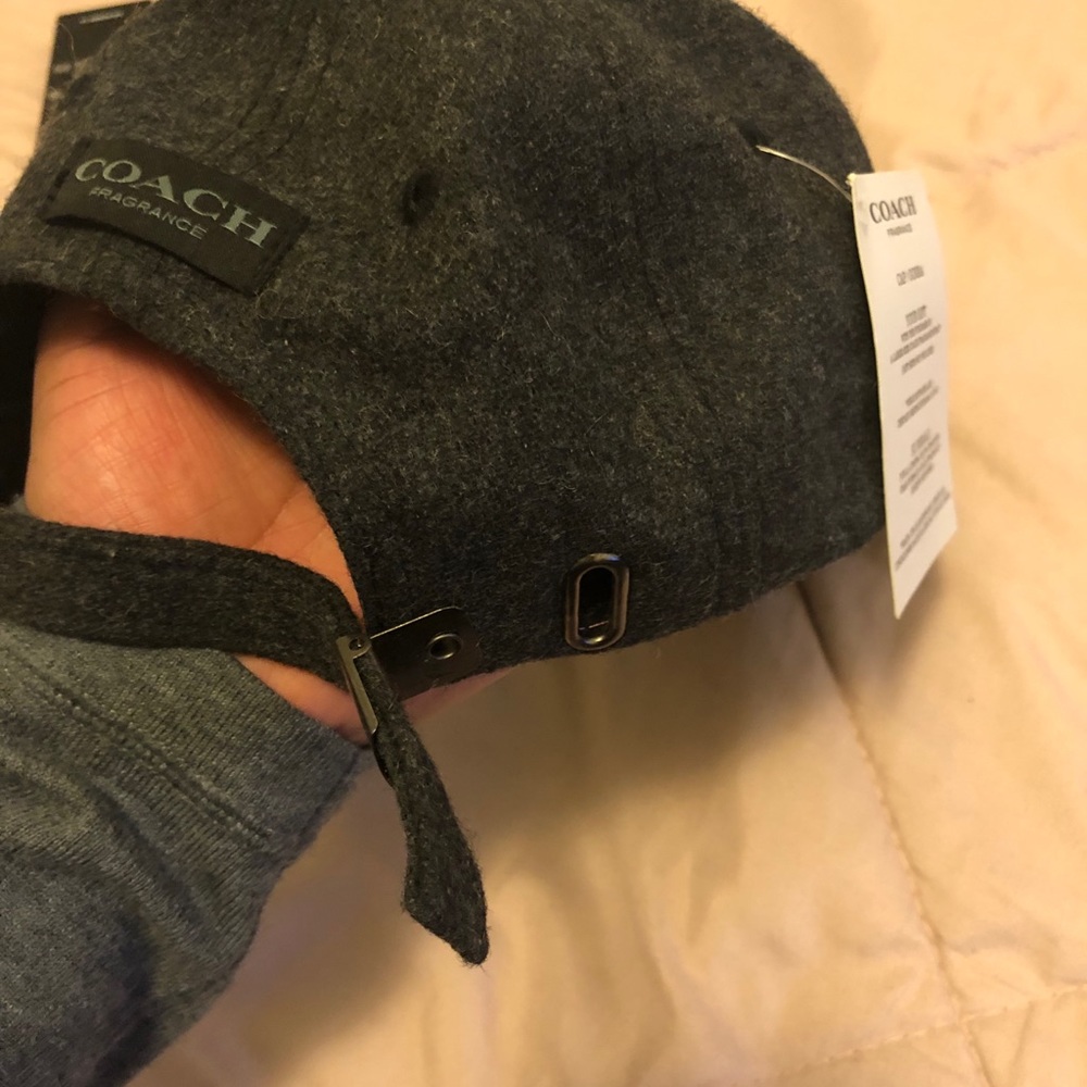 COACH grey wool cap hat - Picture 4 of 5